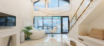 Namhae Elsia Pet Pool Villa Pension