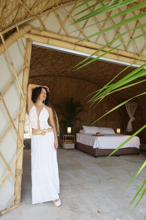 Villa – superior, aircondition, utsikt mot bukt | 1 soverom, sengetøy av topp kvalitet, memory foam-senger og minibar