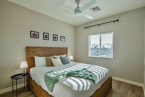 4 bedrooms, desk, iron/ironing board, travel crib