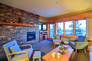 Smart TV, fireplace, offices