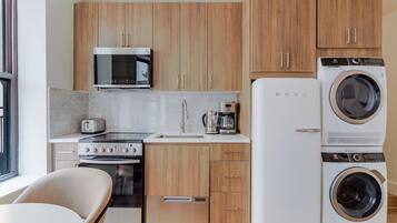 Fridge, microwave, oven, dishwasher