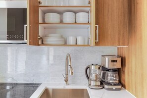 Fridge, microwave, oven, dishwasher