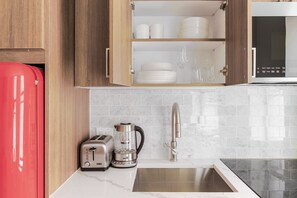 Fridge, microwave, oven, dishwasher