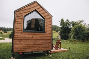 Exterior - Whispers of the Willow 1 by Tiny Away (Estramiac)