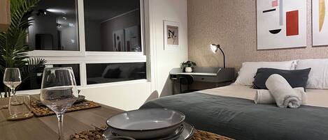 1 chambre, fer et planche Ă repasser, literie fournie