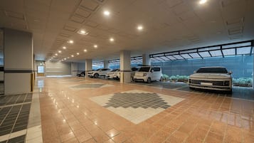 Bãi đậu xe tự phục vụ miễn phí