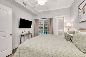 1 bedroom, iron/ironing board, free WiFi, bed sheets - Updated condo with pool & steps to village (St, Simons Island)