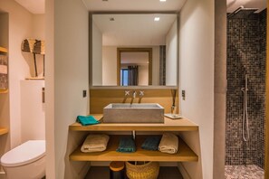 Bathroom - PLAN DE LA TOUR - CONTEMPORARY VILLA (LE PLAN DE LA TOUR)