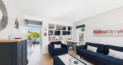 Charming 2-Bed Family Cottage Your West Bay Retreat