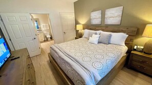 4 bedrooms, iron/ironing board, WiFi, bed sheets - Nice 4bd townhouse near Disney (Kissimmee)