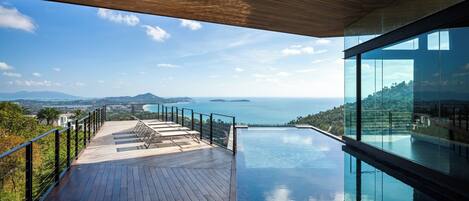 Outdoor pool, pool umbrellas