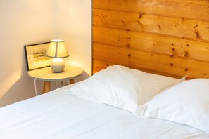 3 habitaciones, tabla de planchar con plancha y wifi gratis 