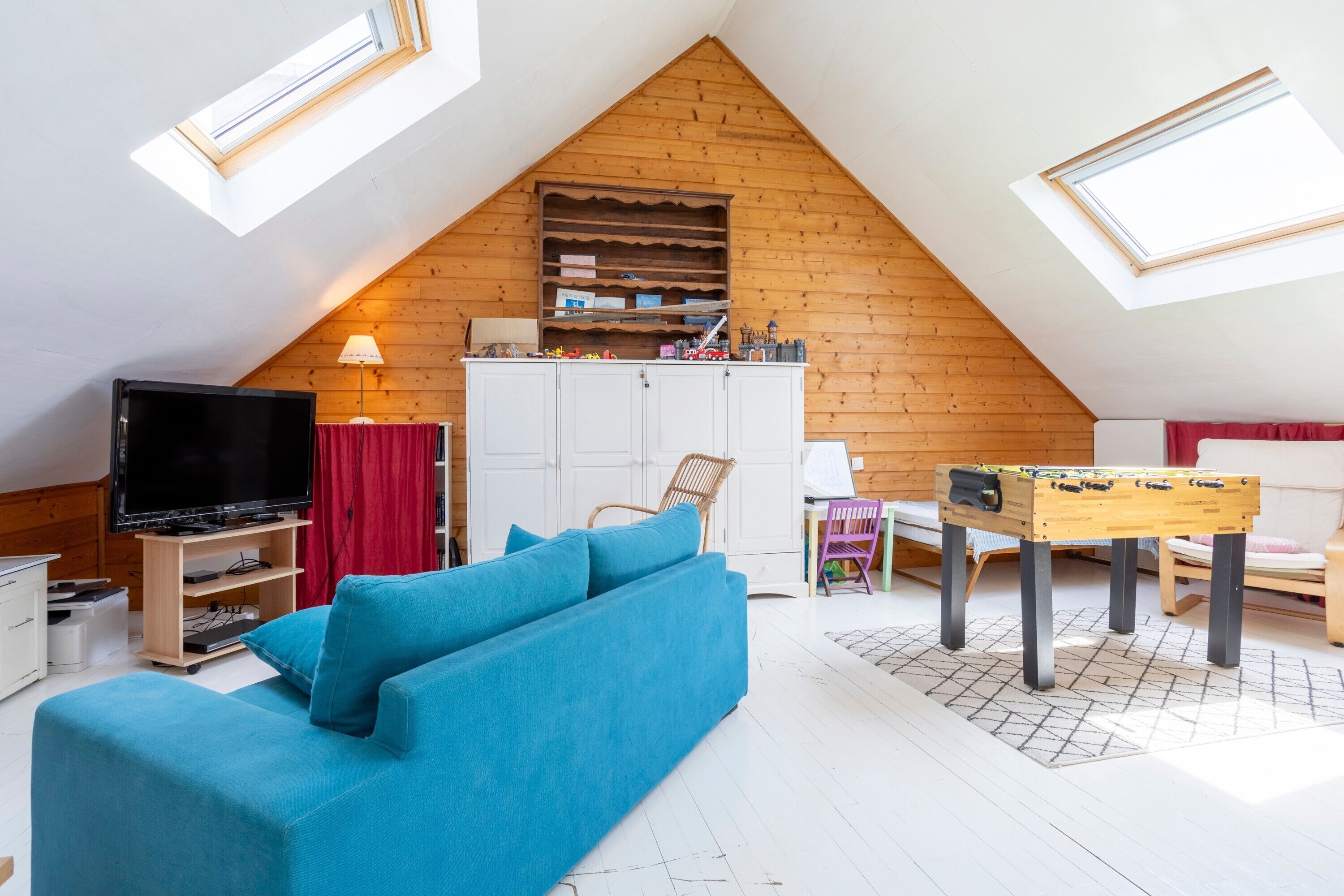 TV, DVD player, stereo