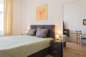 3 bedrooms, travel crib, free WiFi, bed sheets - Right in the heart of Chemnitz (Chemnitz)