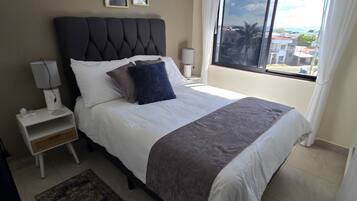 3 bedrooms, in-room safe, iron/ironing board, WiFi (free)