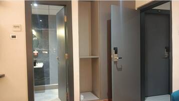 Shower, free toiletries, towels, soap