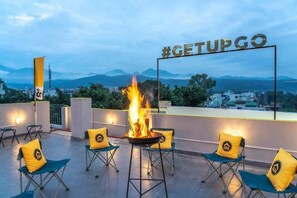 Rooftop terrace - The Hosteller Dehradun (Sahastradhara, Dehradun)