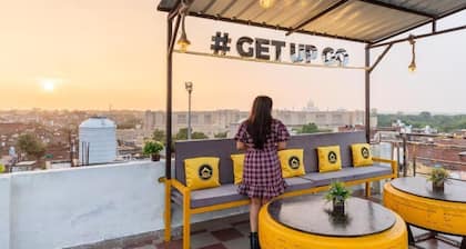 The Hosteller Agra