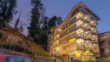 Fachada de la propiedad