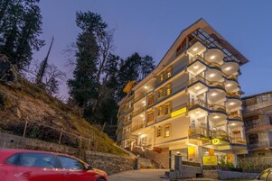 Fachada de la propiedad