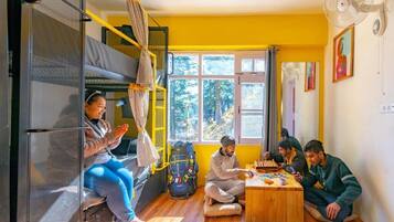 Bed in 6 Bed Mixed Dormitory