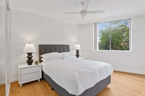 2 bedrooms, iron/ironing board, WiFi, bed sheets