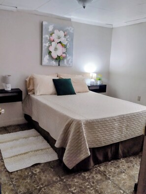 3 bedrooms, WiFi - 3-bedroom family/pet-friendly apartment in lovely La Esperanza (La Esperanza)