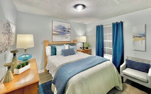 3 bedrooms, iron/ironing board, WiFi, bed sheets