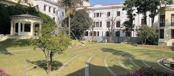 Quays Himalayan Hotel & Apartments 