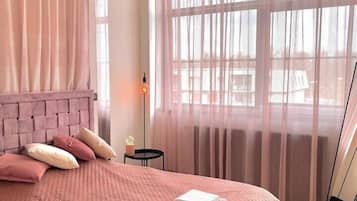 1 bedroom, iron/ironing board, WiFi, bed sheets
