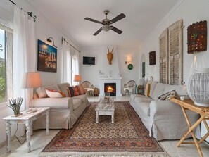 TV, peis og stereoanlegg