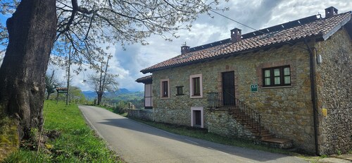 Cozy Countryside Escape: Stay at La Bolera I