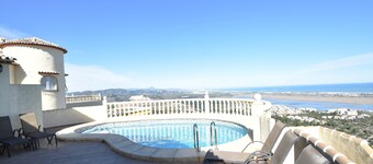 Villa in Pego with Pool near Mediterranean Sea