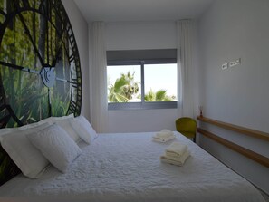 3 bedrooms, WiFi - Villa with Garden & Roof Deck (Ciudad Quesada)