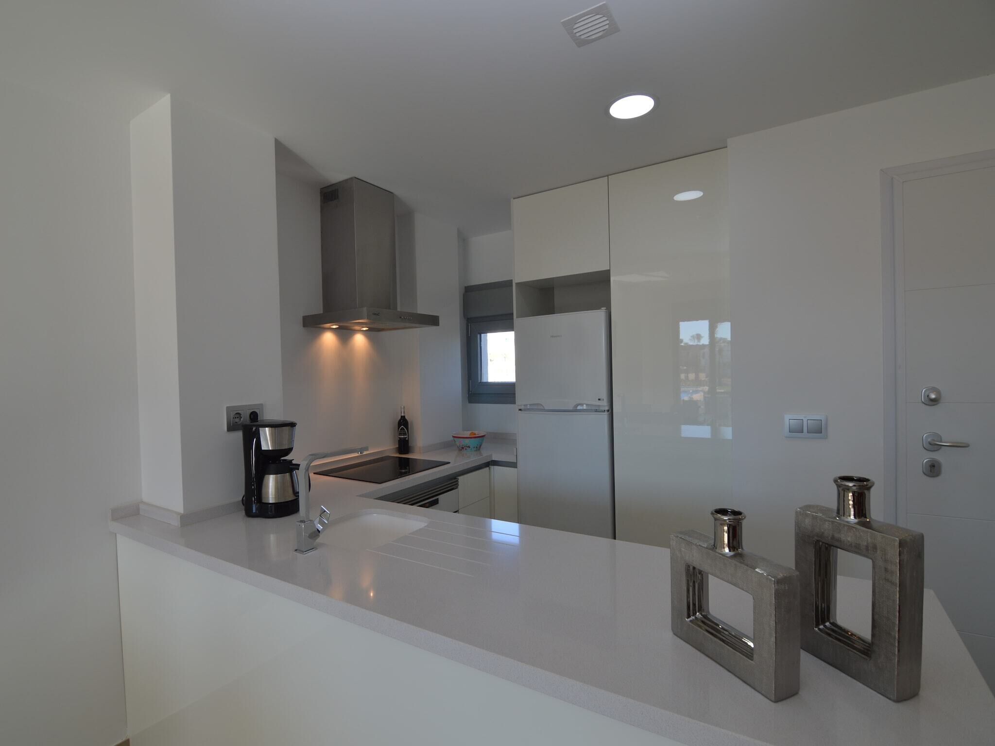 Réfrigérateur, four, plaque de cuisson, lave-vaisselle