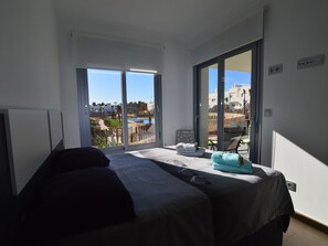 3 bedrooms, WiFi