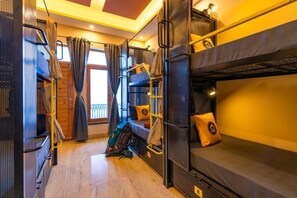 Bed in 6 Bed Mixed Dormitory with Balcony and Mountain View | Soundproofing, free WiFi, bed sheets