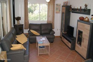 TV, DVD player
