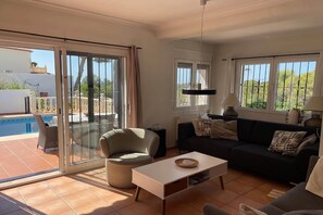 Smart TV, DVD player, table tennis