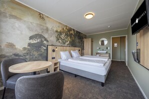 1 slaapkamer, een strijkplank/strijkijzer, gratis wifi, beddengoed