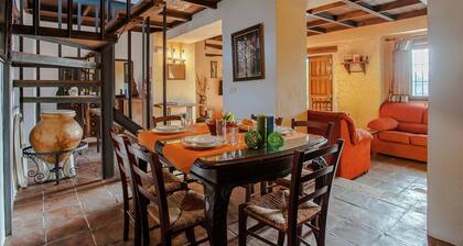 Farmhouse in Fuentes de Cesna near Iznajar