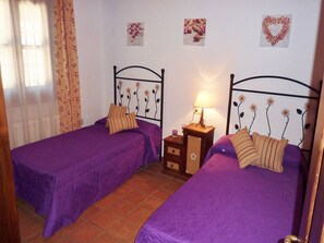 3 bedrooms, WiFi - Countryside Villa Escape (Villanueva de la Concepción)