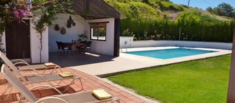 Hermosa villa en Andalucםa cerca del bosque