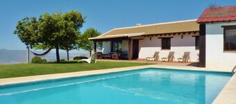 Prachtige villa in Andalusiכ vlakbij het bos