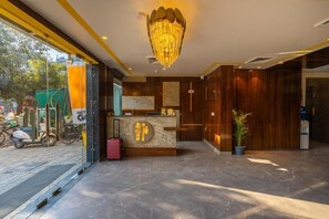 Reception - The Hosteller Amritsar, Near Golden Temple (Amritsar)
