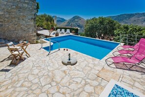 Pool - Villa Don Dan near Split (Žrnovnica)