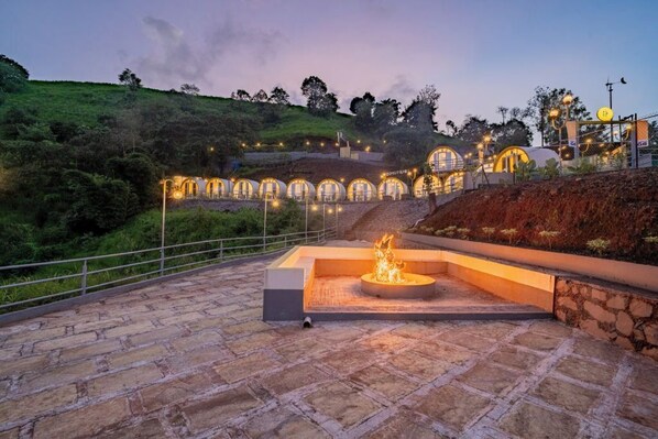 Cabana with Lake View (Common Washroom) | Living area