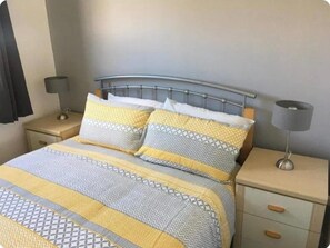 Chalet | 2 Schlafzimmer, Bügeleisen/Bügelbrett, kostenloses WLAN, Bettwäsche