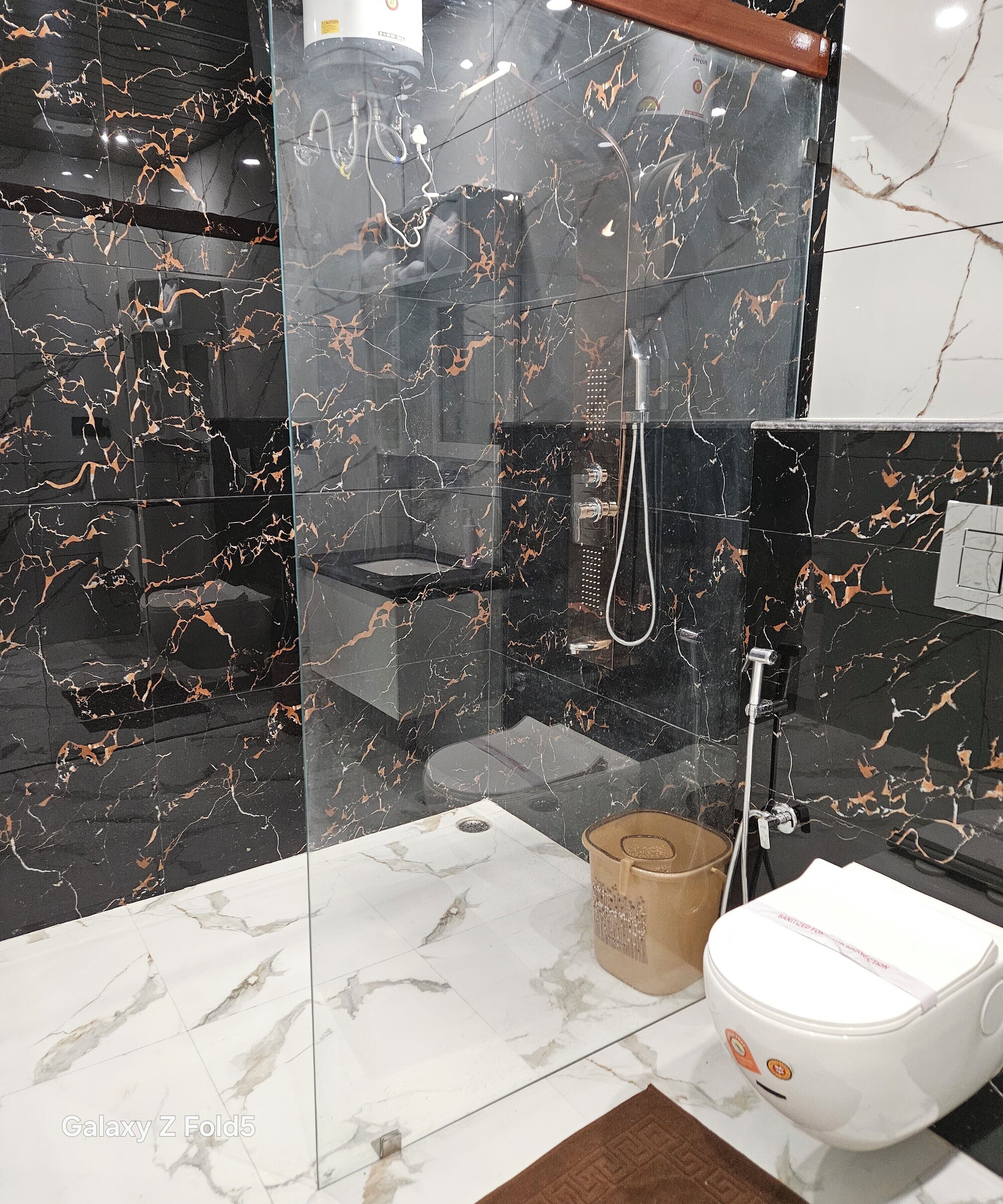 Suite Familiale | Salle de bain | Chaussons