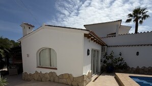 Unclassified image, 4 of 36, button - Benissa Villa with Pool (Benissa)